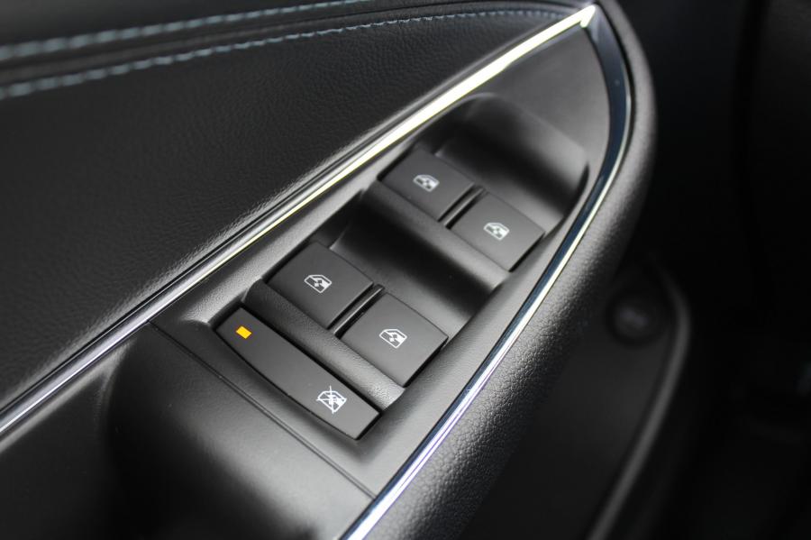 Детали интерьера Chevrolet Cruze Diesel 2017 года  (NA) (фото 43 из 52)